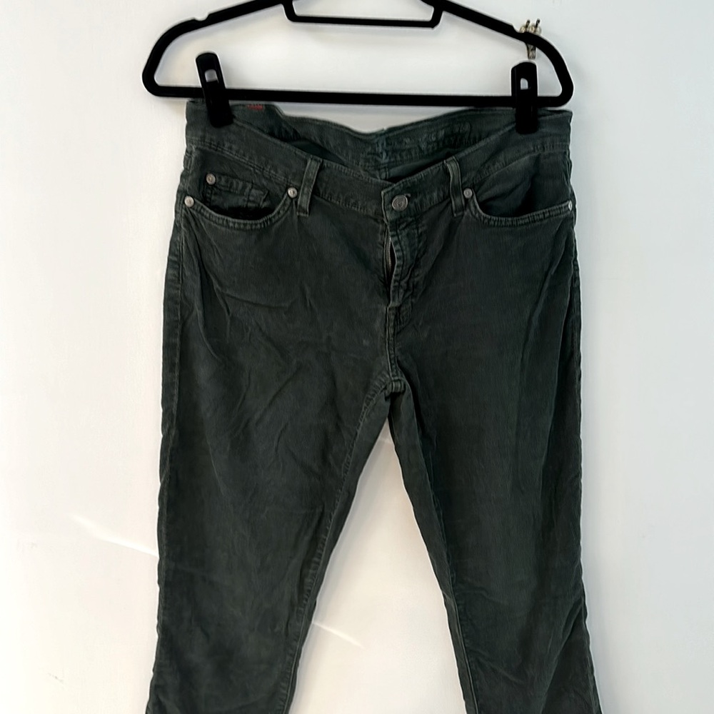 7 for all mankind green corduroy Gwenevere skinny pants size 32